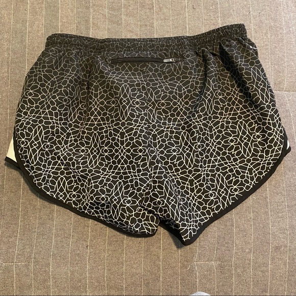 Nike Dri-Fit Athletic Shorts - Picture 3 of 4